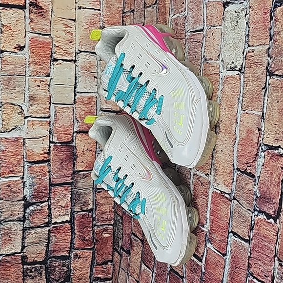 NIKE VAPOR MAX WOMANS SIZE 8.5 GUC - Picture 5 of 11